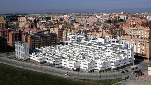 Goteras, grietas y daños en un edificio diseñado por un «Nobel de arquitectura»
